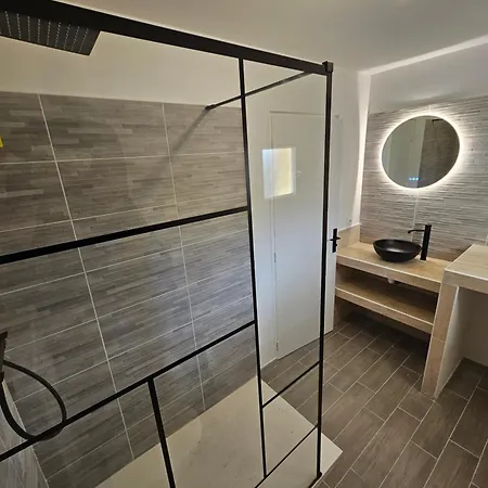 Duplex Au Rdc Avec 2 Terrasses Apartment